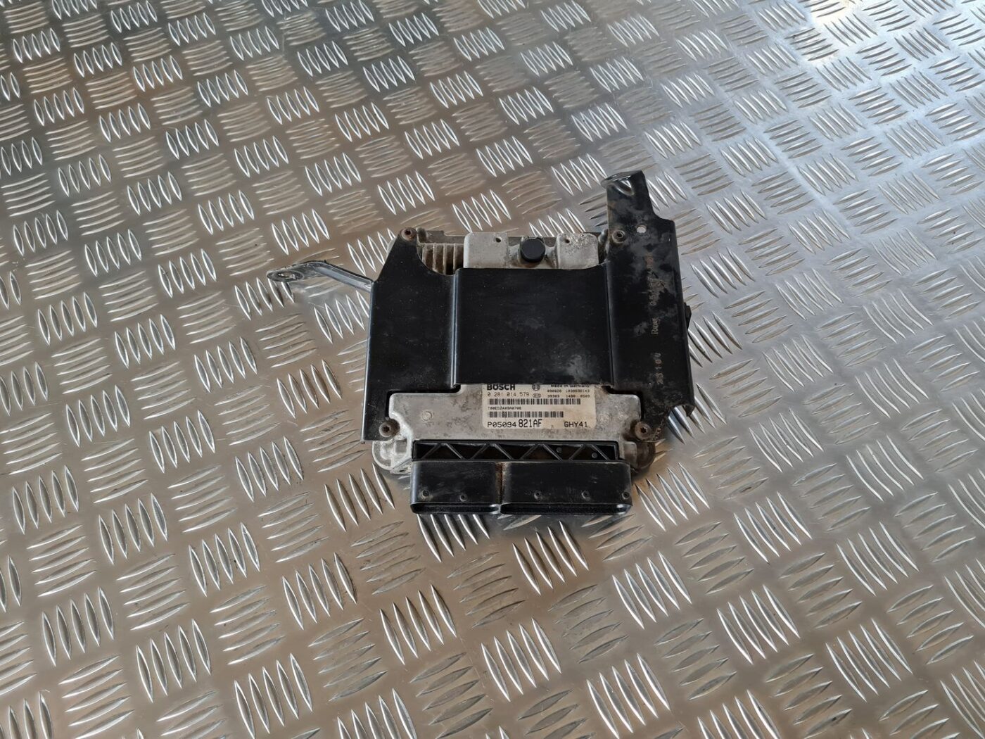 Dzinēja vadības bloks priekš DODGE JOURNEY 2010 1 Dzinēja vadības bloks priekš DODGE JOURNEY 2010