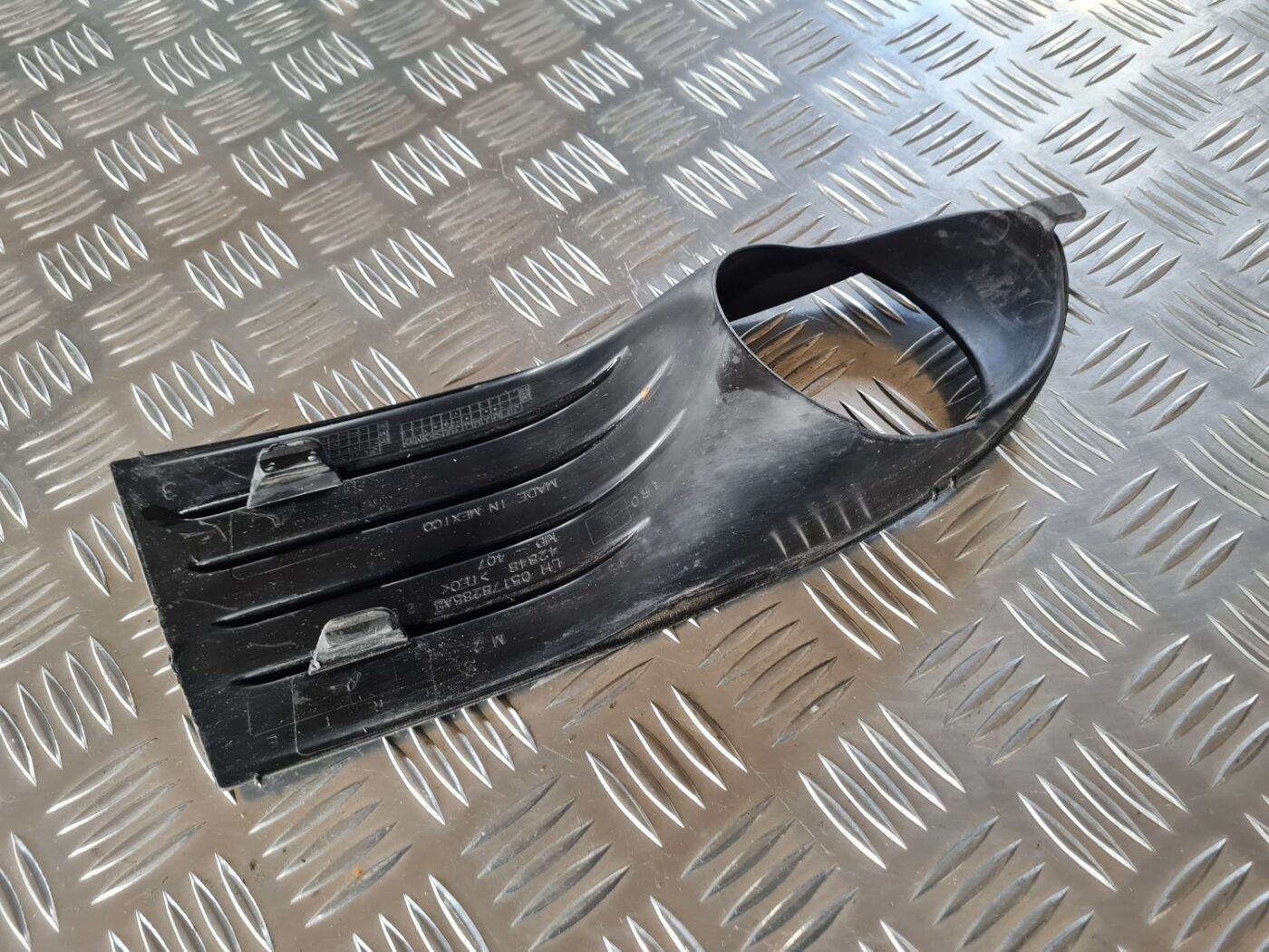 Miglas luktura reste, pa kreisi priekš DODGE JOURNEY 2010 4 Miglas luktura reste, pa kreisi priekš DODGE JOURNEY 2010