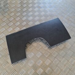 Mērinstrumentu paneļa apdare (zem stūres) priekš DODGE JOURNEY 2010