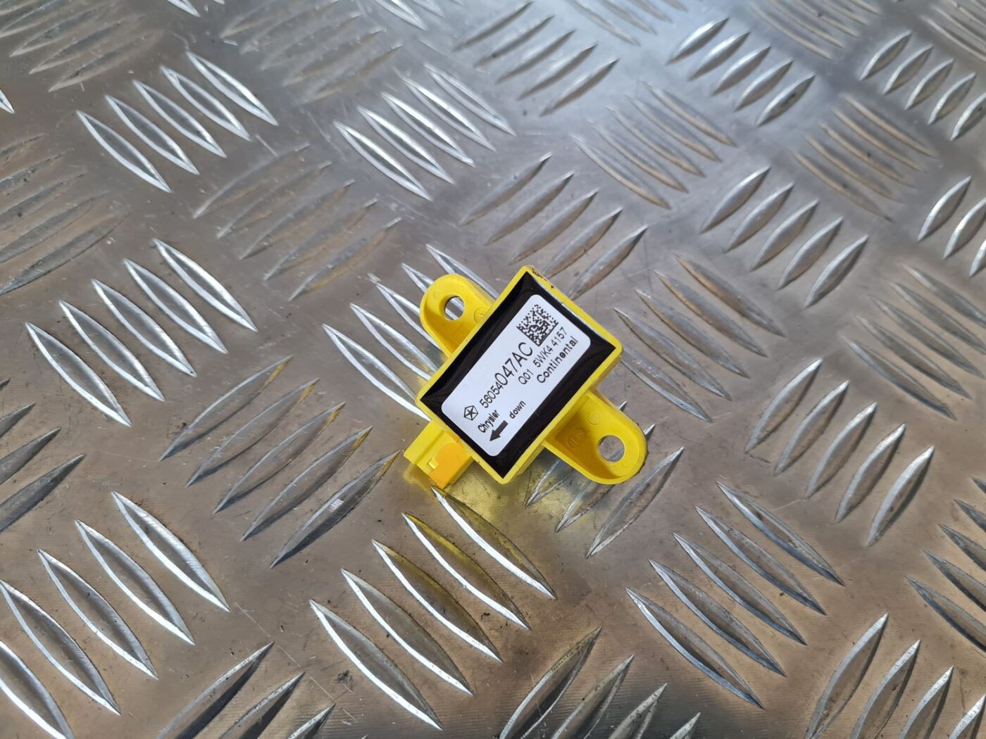 Drošības spilvena trieciensensors priekš DODGE JOURNEY 2010