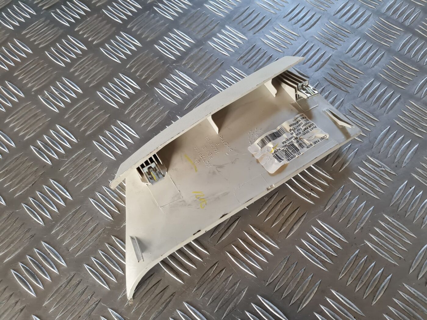 Bagāžnieka vāka apdare priekš DODGE JOURNEY 2010