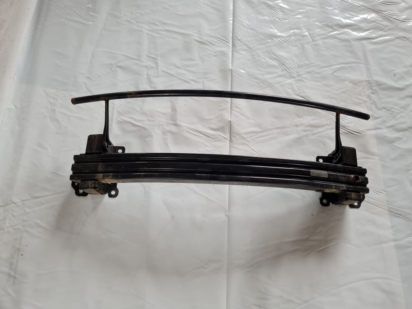 Priekšējā bufera pastiprinātājs priekš DODGE JOURNEY 2010 1 Priekšējā bufera pastiprinātājs priekš DODGE JOURNEY 2010