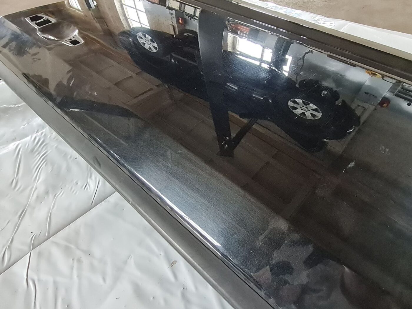 Priekšējās kreisās durvis priekš DODGE JOURNEY 2010 3 Priekšējās kreisās durvis priekš DODGE JOURNEY 2010