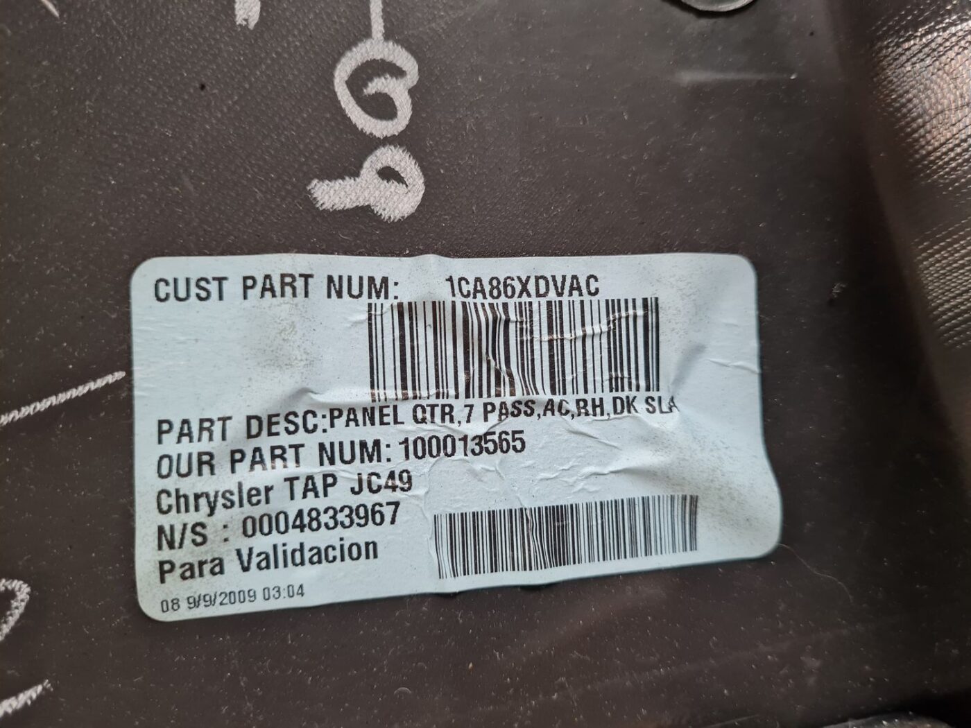 Bagāžnieka nodalījuma sānu apdare priekš DODGE JOURNEY 2010 3 Bagāžnieka nodalījuma sānu apdare priekš DODGE JOURNEY 2010