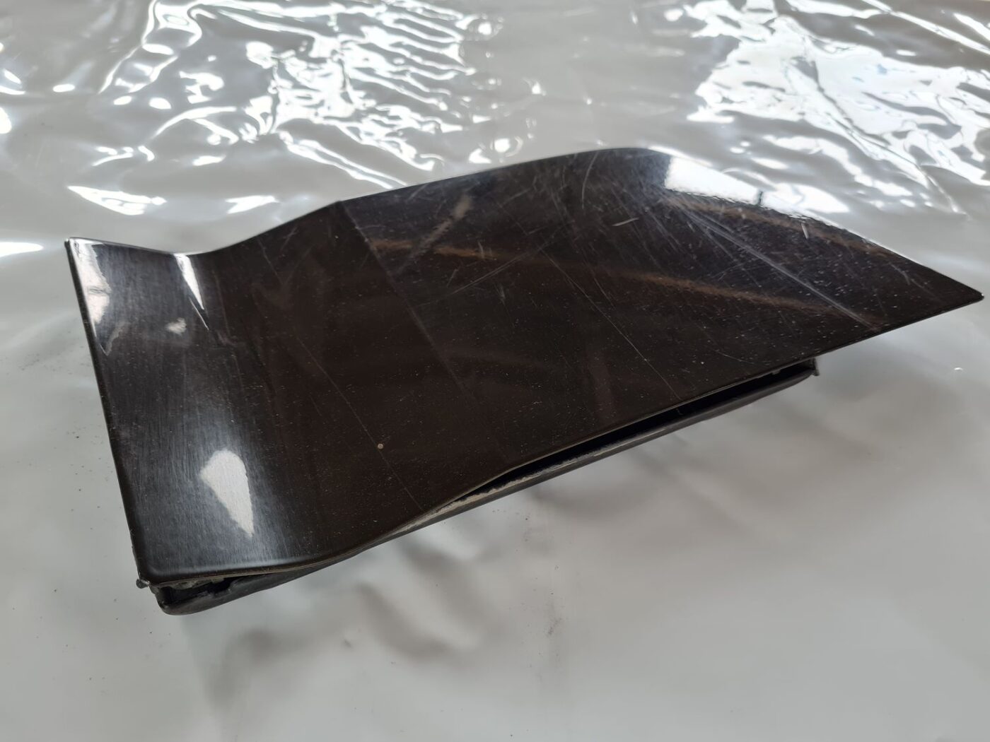 Degvielas tvertnes vāks priekš VW CRAFTER 2018