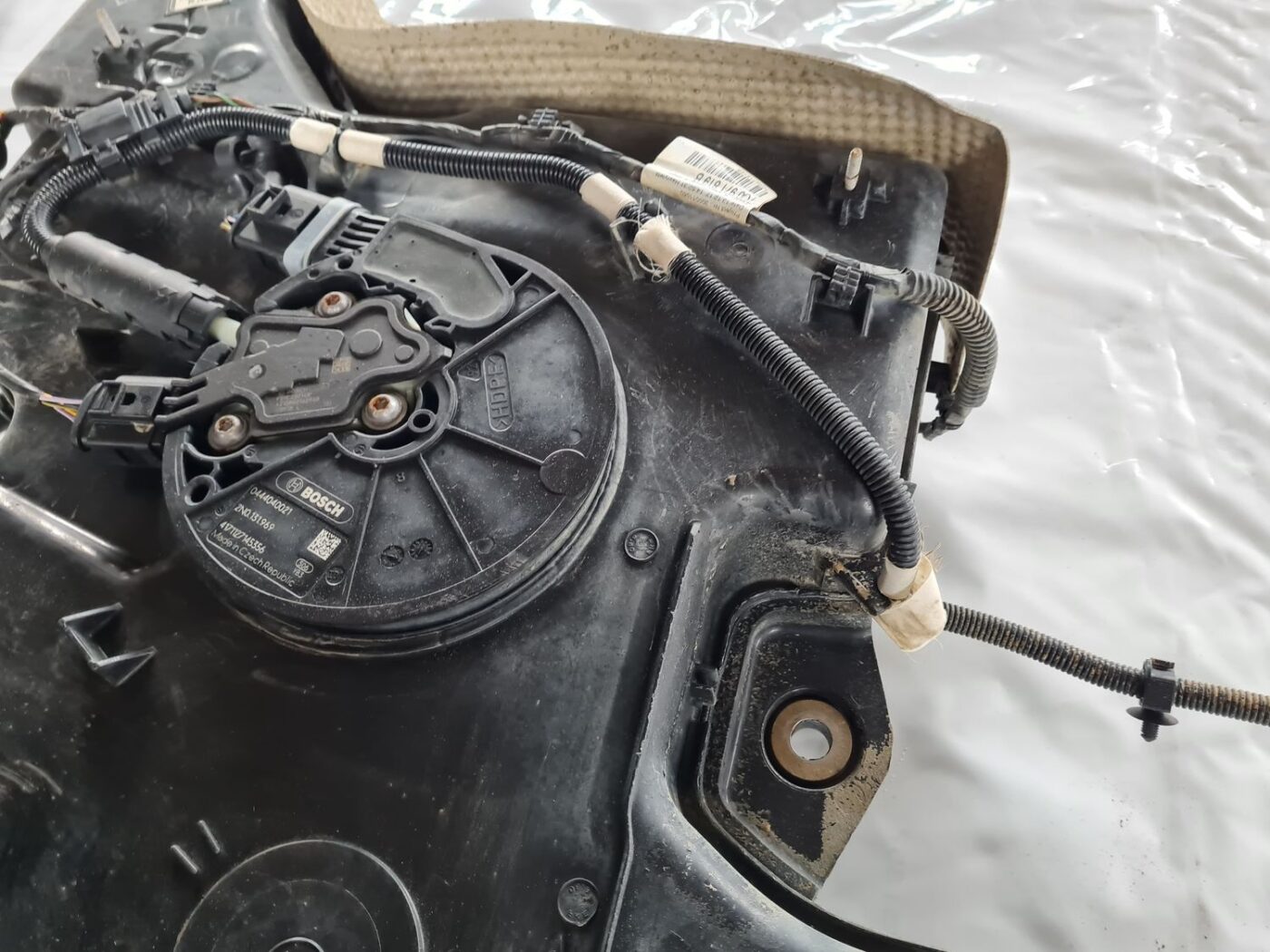 ADBlue tvertne priekš VW CRAFTER 2018