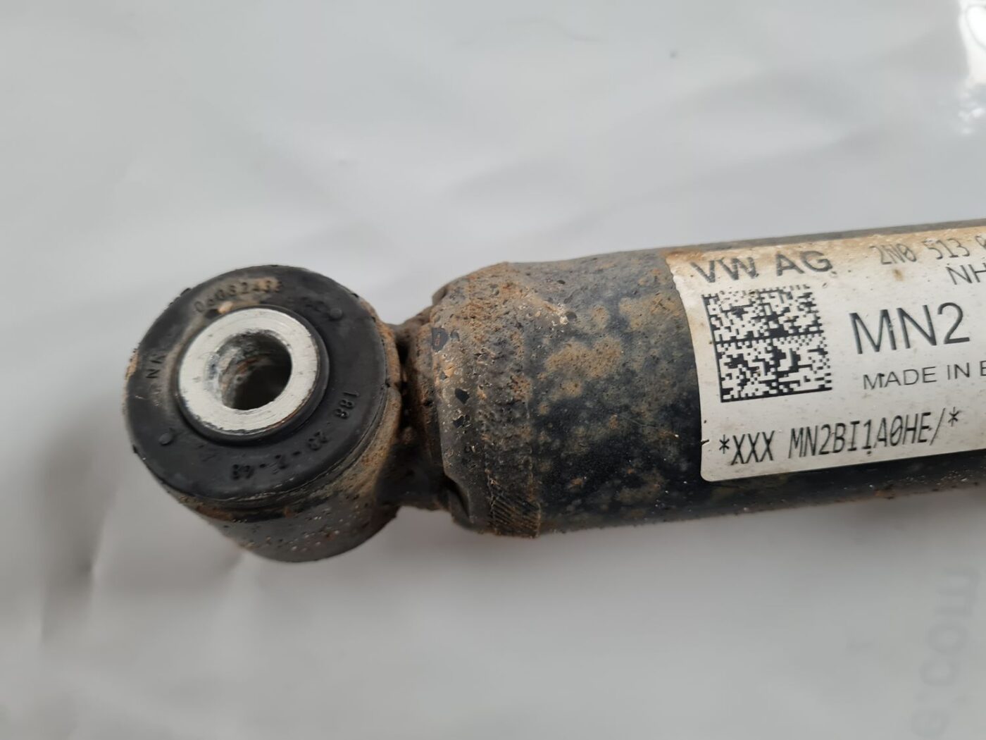 Aizmugurējais amortizators priekš VW CRAFTER 2018 5 Aizmugurējais amortizators priekš VW CRAFTER 2018