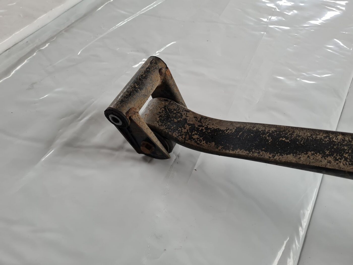 Atsperlāga/resora priekš VW CRAFTER 2018 2 Atsperlāga/resora priekš VW CRAFTER 2018