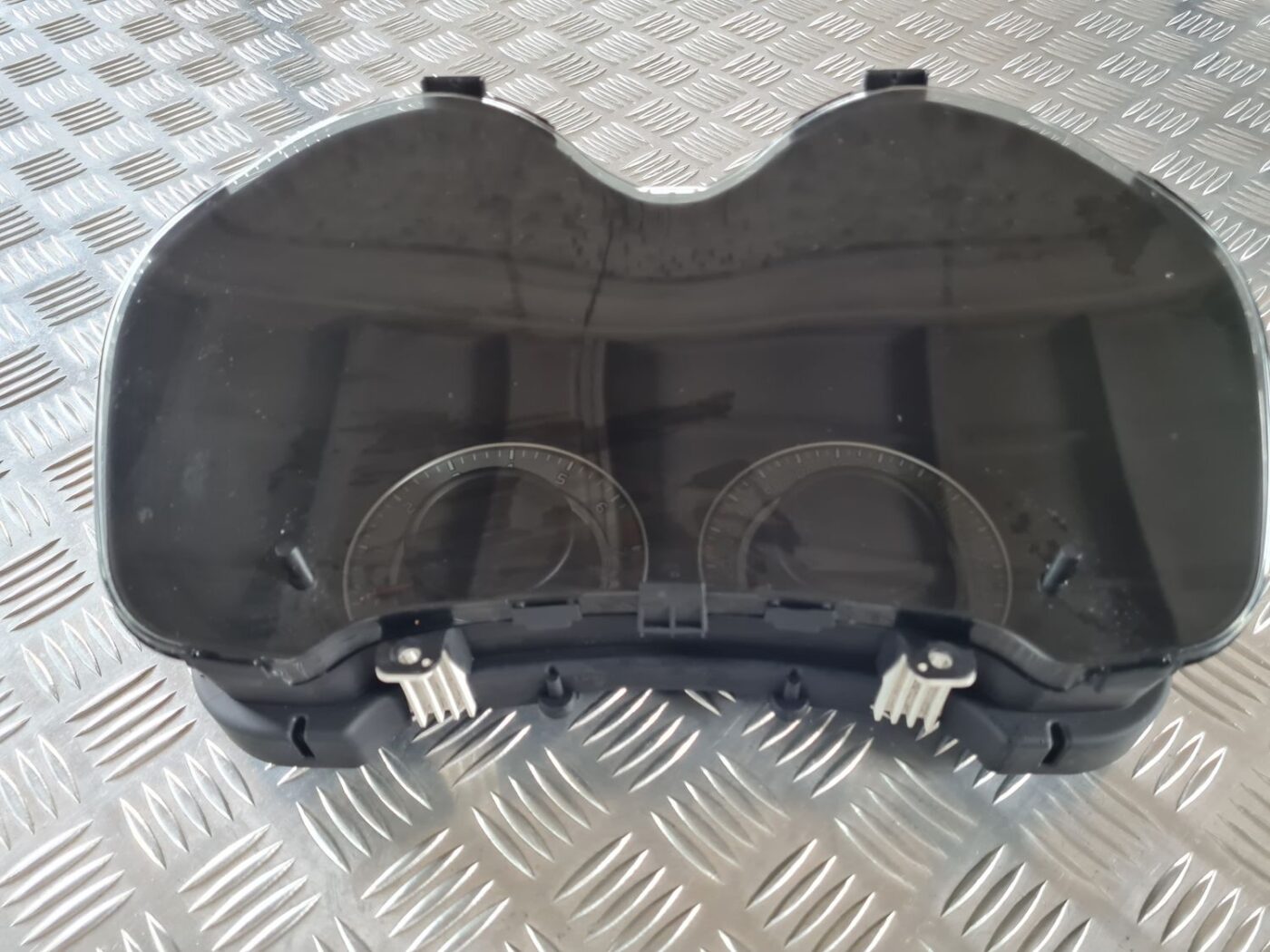 Spidometrs priekš TOYOTA AURIS 2007