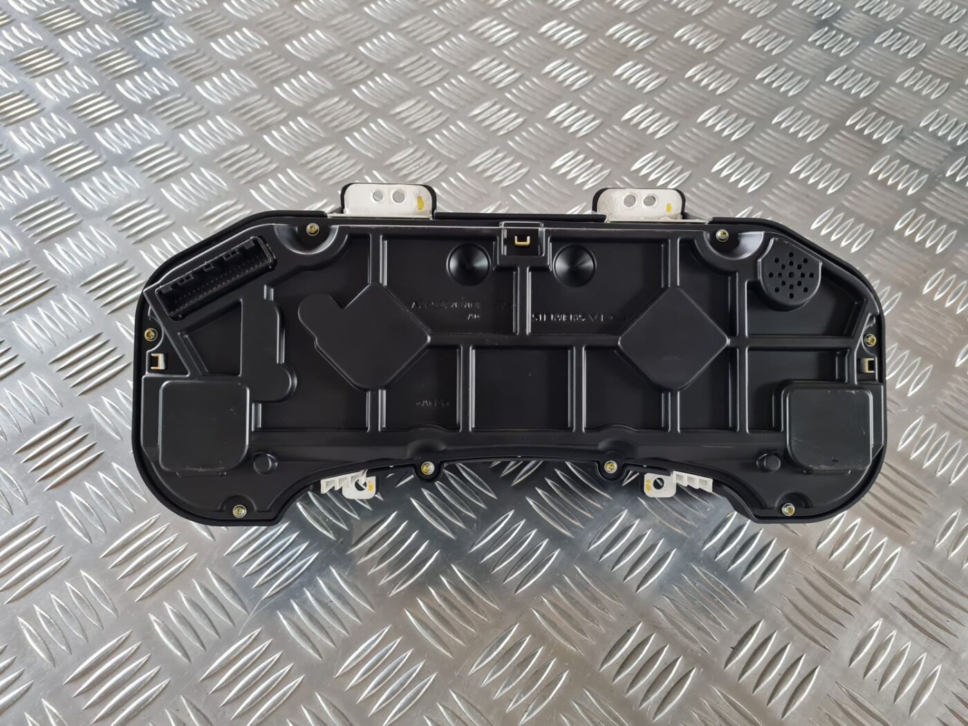 Spidometrs priekš TOYOTA AURIS 2007