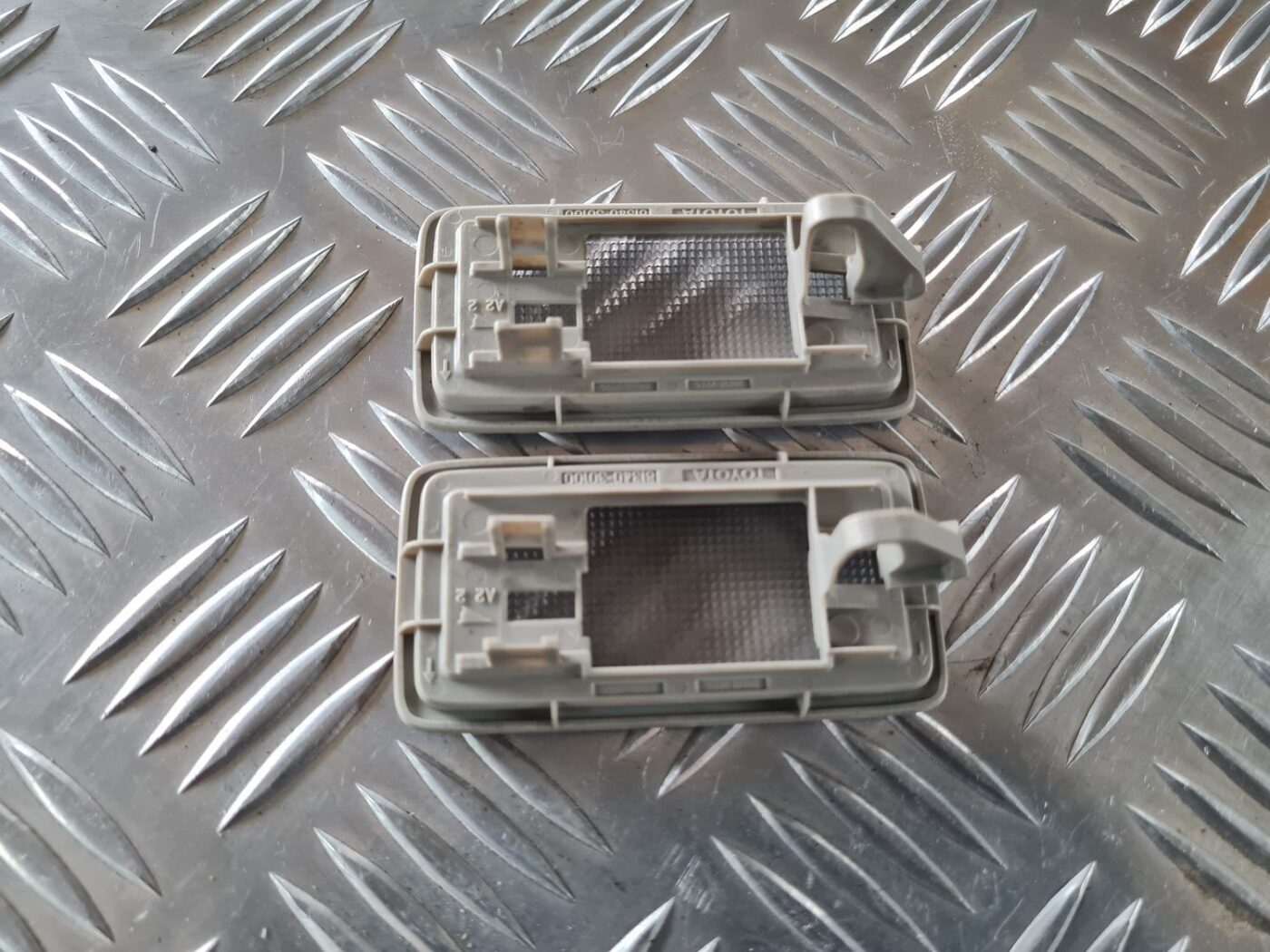 Apgaismojums bagažnieka nodalījuma priekš TOYOTA AURIS 2007 5 Apgaismojums bagažnieka nodalījuma priekš TOYOTA AURIS 2007