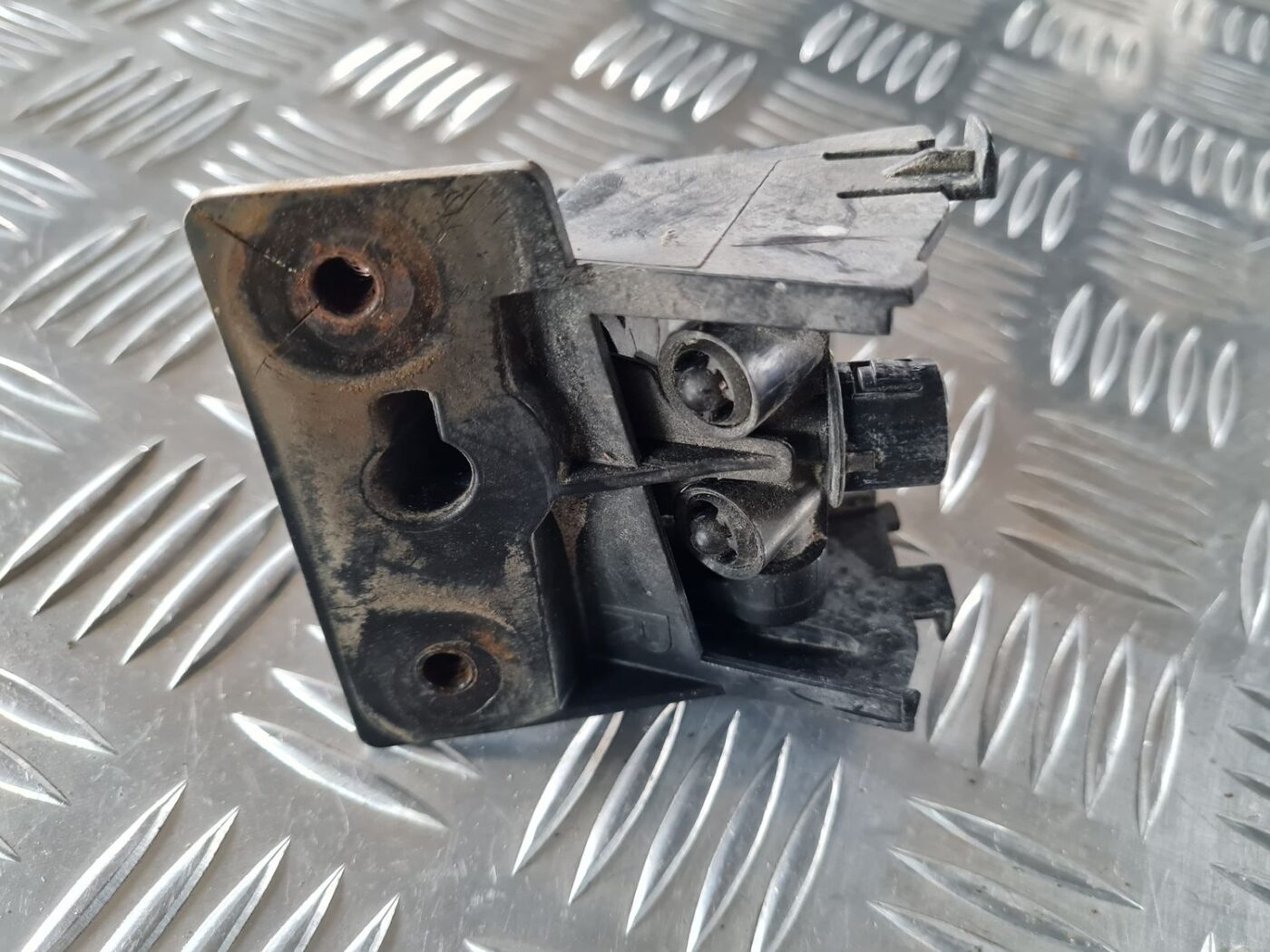 Lukturu mazgātāja sprausla priekš TOYOTA AURIS 2007 4 Lukturu mazgātāja sprausla priekš TOYOTA AURIS 2007