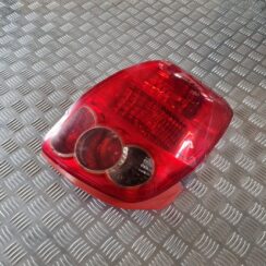 Aizmugurējais kreisais lukturis priekš TOYOTA AURIS 2007