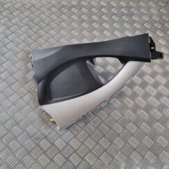 Centrālās konsoles (apdares) sānu panelis priekš TOYOTA AURIS 2007