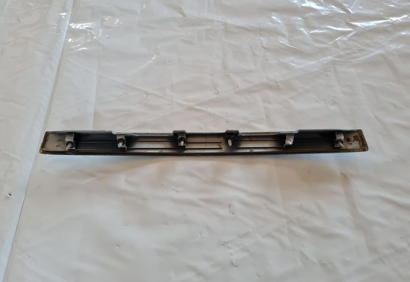 Numura zīmes gaismas uzlika komplektā priekš TOYOTA AURIS 2007 4 Numura zīmes gaismas uzlika komplektā priekš TOYOTA AURIS 2007