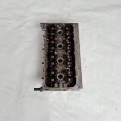 Dzinēja cilindra galva priekš VW GOLF 5 2004