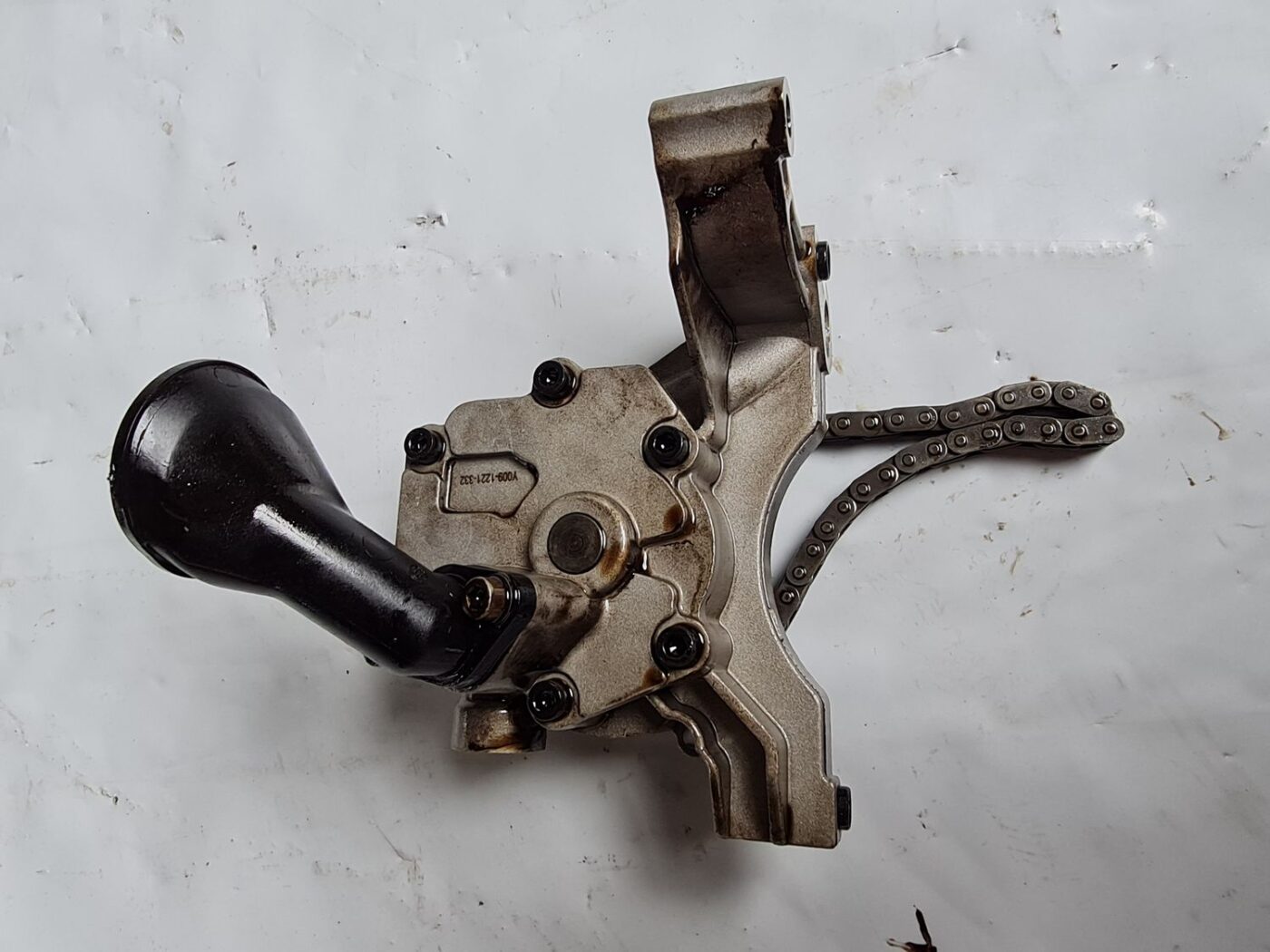 Eļļas sūknis priekš VW GOLF 5 2004 4 Eļļas sūknis priekš VW GOLF 5 2004