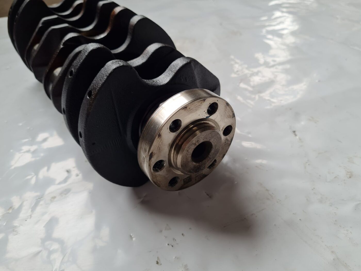 Kloķvārpsta priekš VW GOLF 5 2004