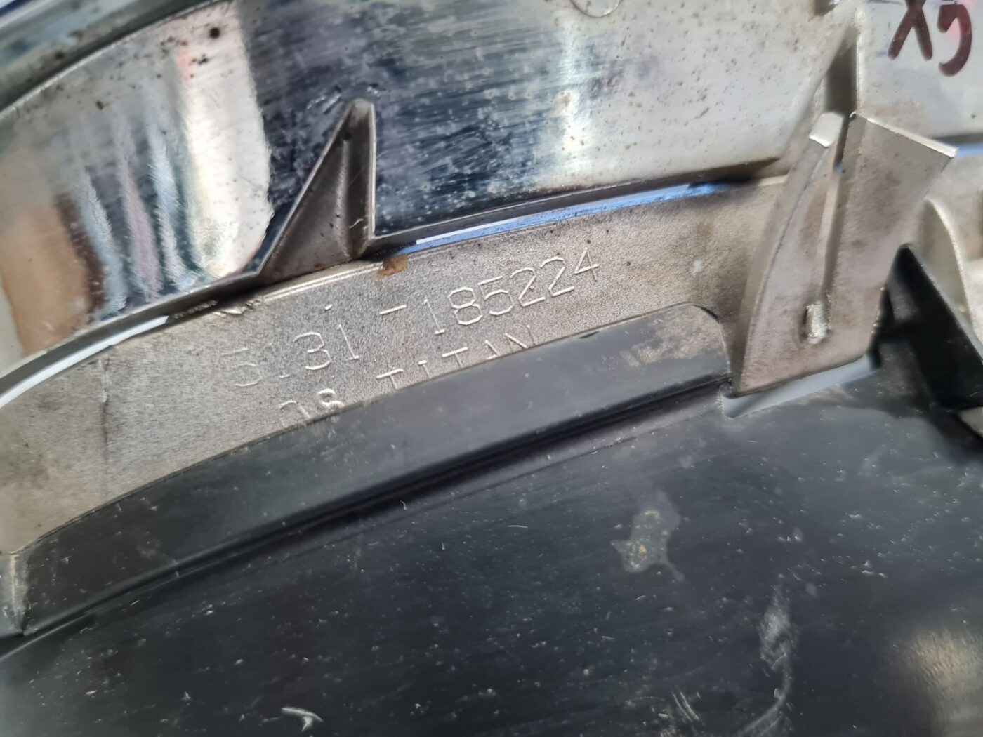 Pārsega reste priekš BMW X5 E70 2006-2013 3 Pārsega reste priekš BMW X5 E70 2006-2013