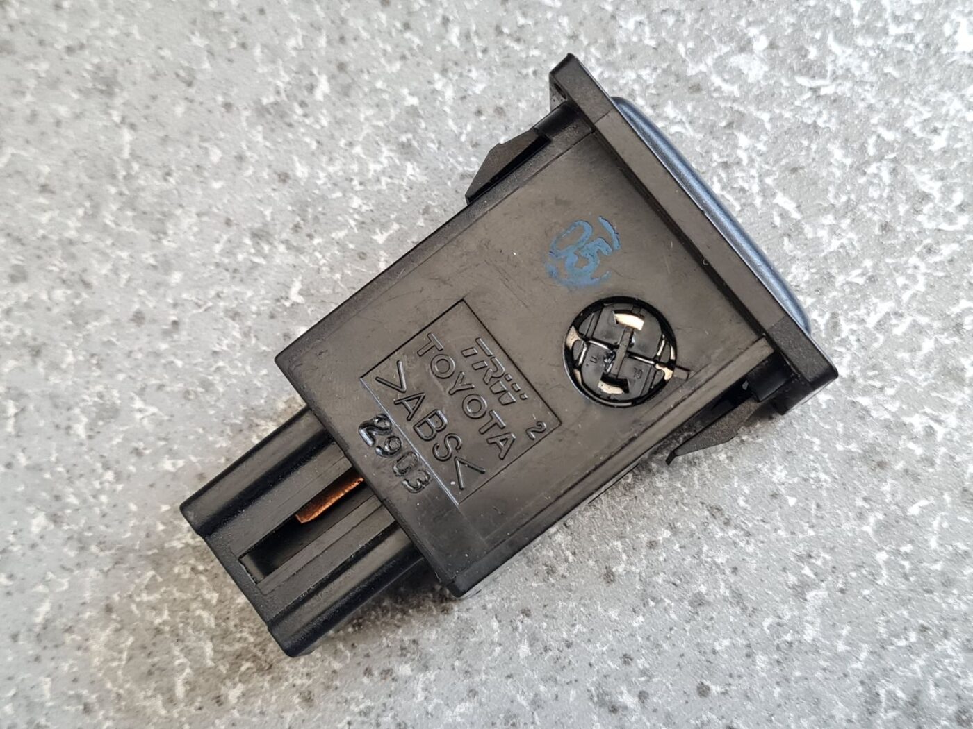 Lukturu mazgātāja poga priekš TOYOTA AVENSIS 2004 2 Lukturu mazgātāja poga priekš TOYOTA AVENSIS 2004