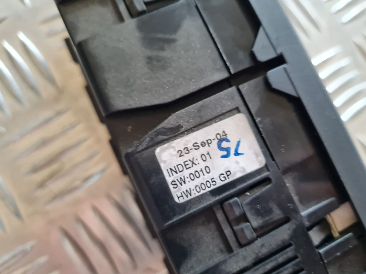 Klimata kontroles bloks priekš VW PASSAT 2004 UNIVERSAL GREY 4 Klimata kontroles bloks priekš VW PASSAT 2004 UNIVERSAL GREY