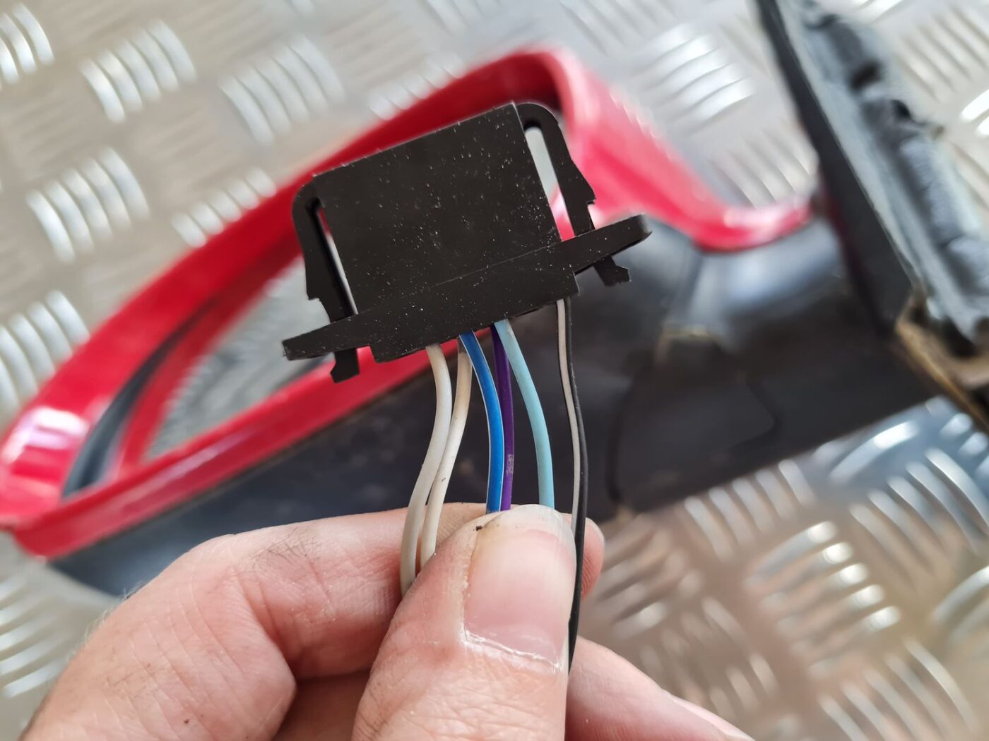 Ārējais spogulis, pa kreisi priekš VW PASSAT 2004 UNIVERSAL GREY