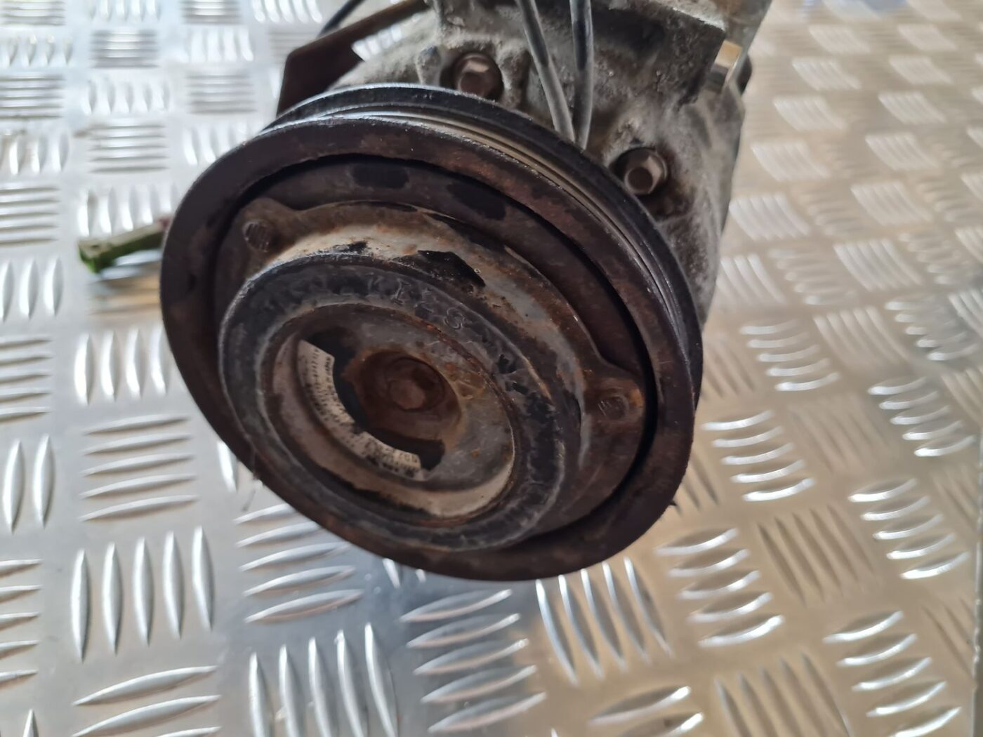 Gaisa kondicioniera kompresors priekš VW PASSAT 2004 UNIVERSAL GREY