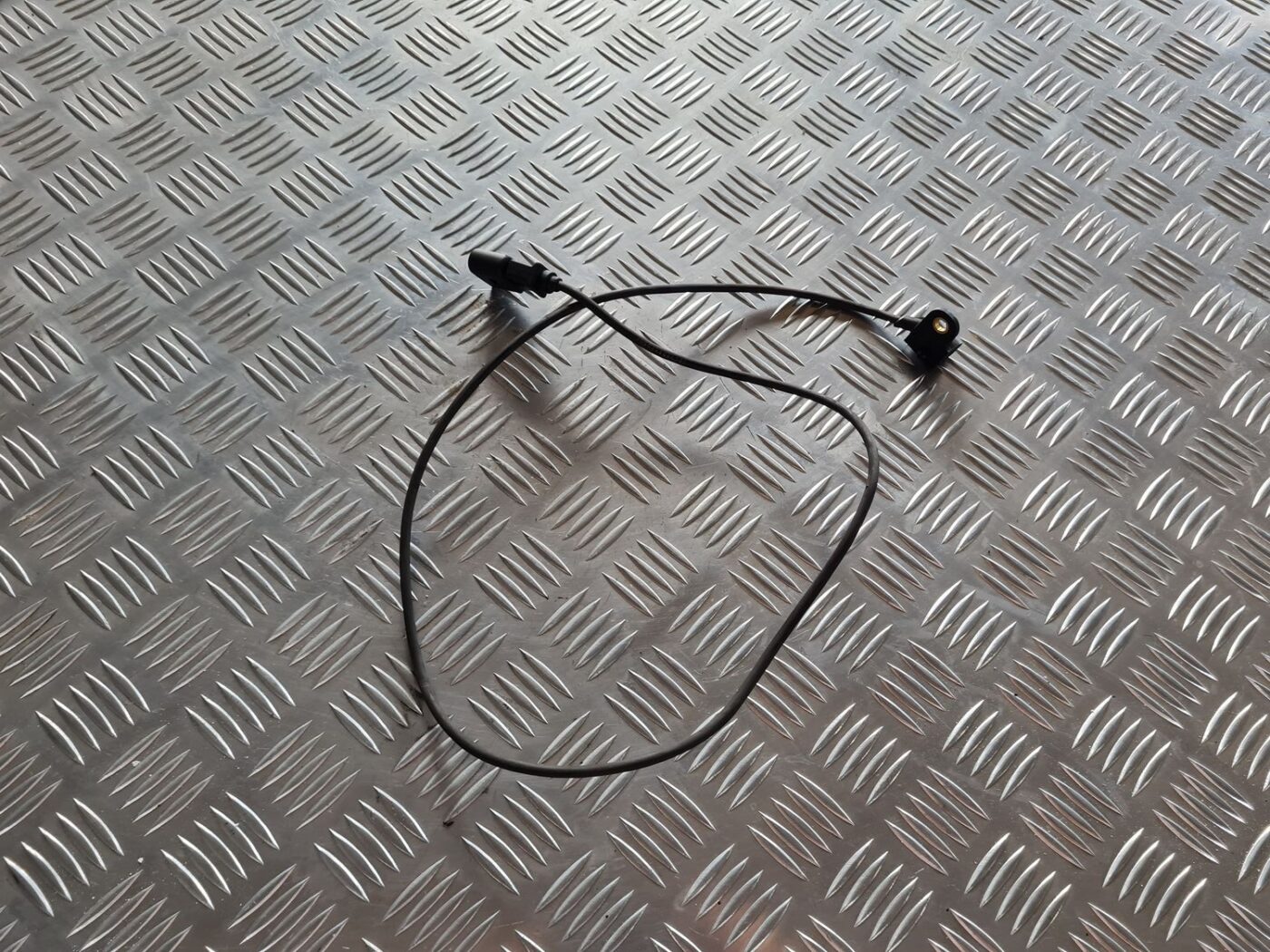 Sadales vārpstas devējs priekš VW PASSAT 2004 UNIVERSAL GREY 1 Sadales vārpstas devējs priekš VW PASSAT 2004 UNIVERSAL GREY