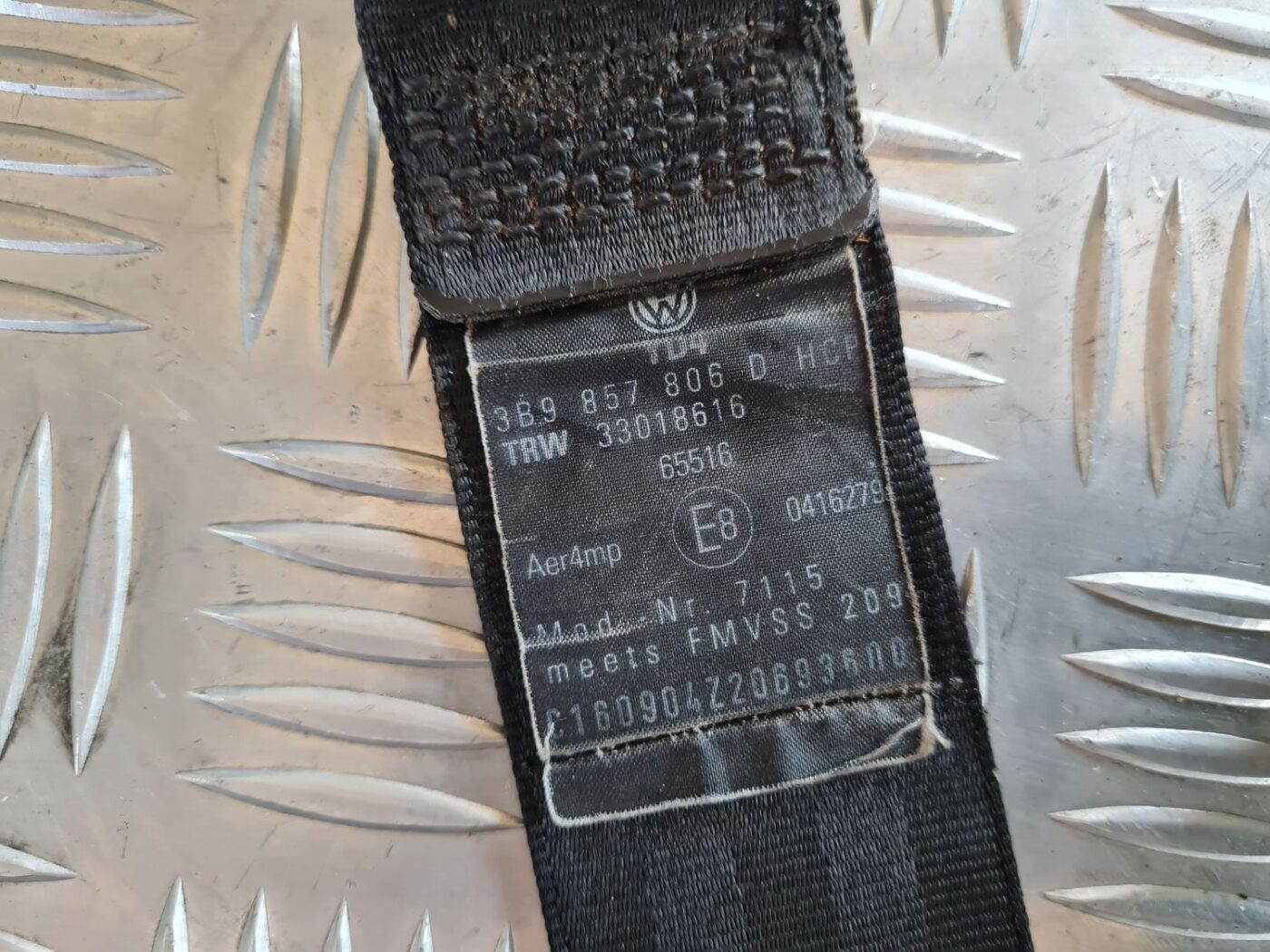 Aizmugurējā labā drošības josta priekš VW PASSAT 2004 UNIVERSAL GREY 2 Aizmugurējā labā drošības josta priekš VW PASSAT 2004 UNIVERSAL GREY