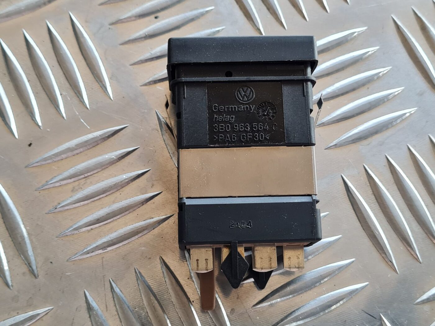 Sēdekļa apsildes ieslēgšanas poga priekš VW PASSAT 2004 UNIVERSAL GREY