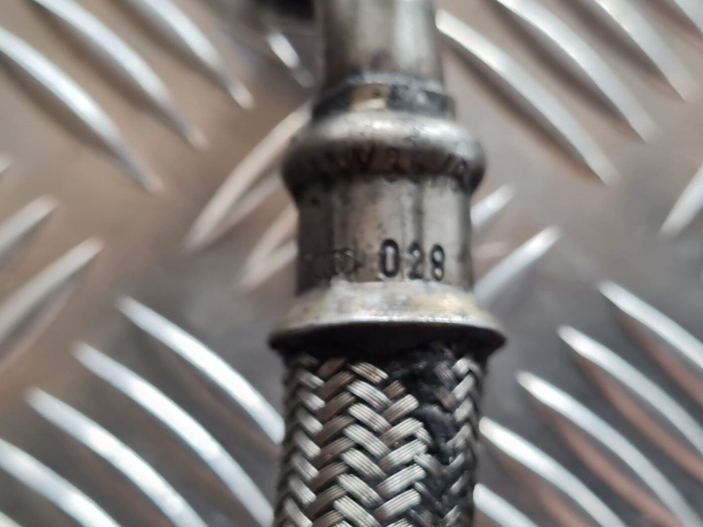 Turbīnas caurule priekš VW PASSAT 2004 UNIVERSAL GREY