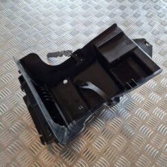 Mantu nodalījums bagāžniekā priekš VW PASSAT 2004 UNIVERSAL GREY