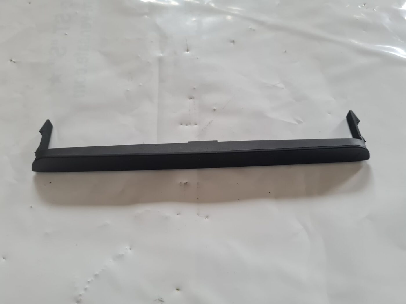 Mērinstrumentu paneļa dekoratīvā uzlika priekš VW PASSAT 2004 UNIVERSAL GREY 2 Mērinstrumentu paneļa dekoratīvā uzlika priekš VW PASSAT 2004 UNIVERSAL GREY