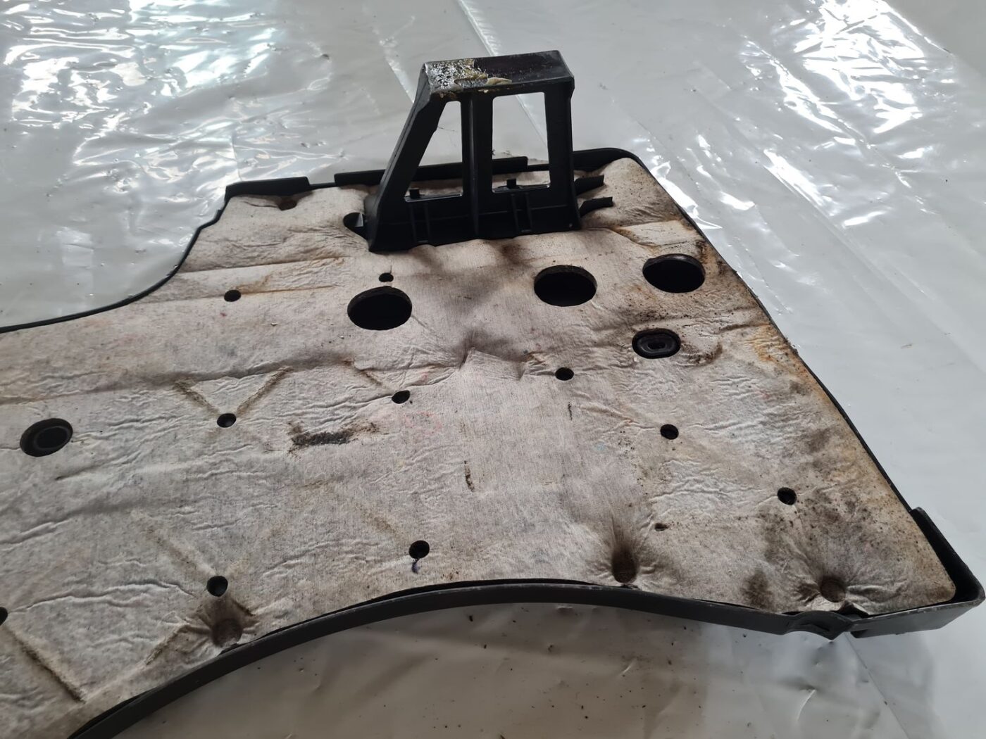 Bagāžnieka grīda priekš VW PASSAT 2004 UNIVERSAL GREY 3 Bagāžnieka grīda priekš VW PASSAT 2004 UNIVERSAL GREY