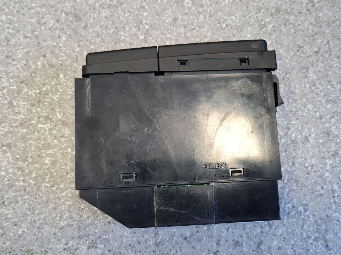 Aizmugurējā stikla apsildes ieslēgšanas poga priekš TOYOTA AVENSIS 2008 2 Aizmugurējā stikla apsildes ieslēgšanas poga priekš TOYOTA AVENSIS 2008