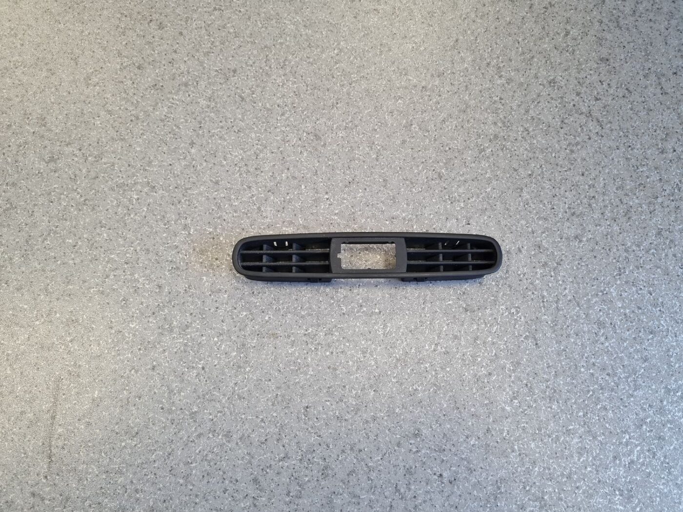 Salona plastmasa priekš MERCEDES BENZ ML280 2008 OBSIDIAN BLACK