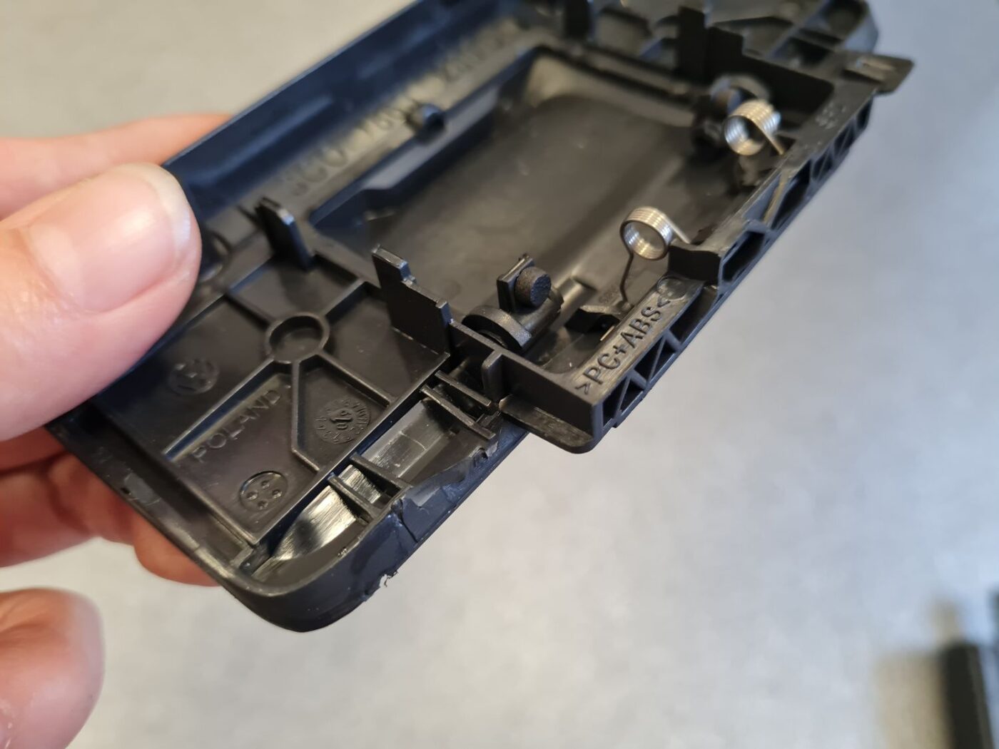 Salona plastmasa priekš VW PASSAT CC 2009 5 Salona plastmasa priekš VW PASSAT CC 2009