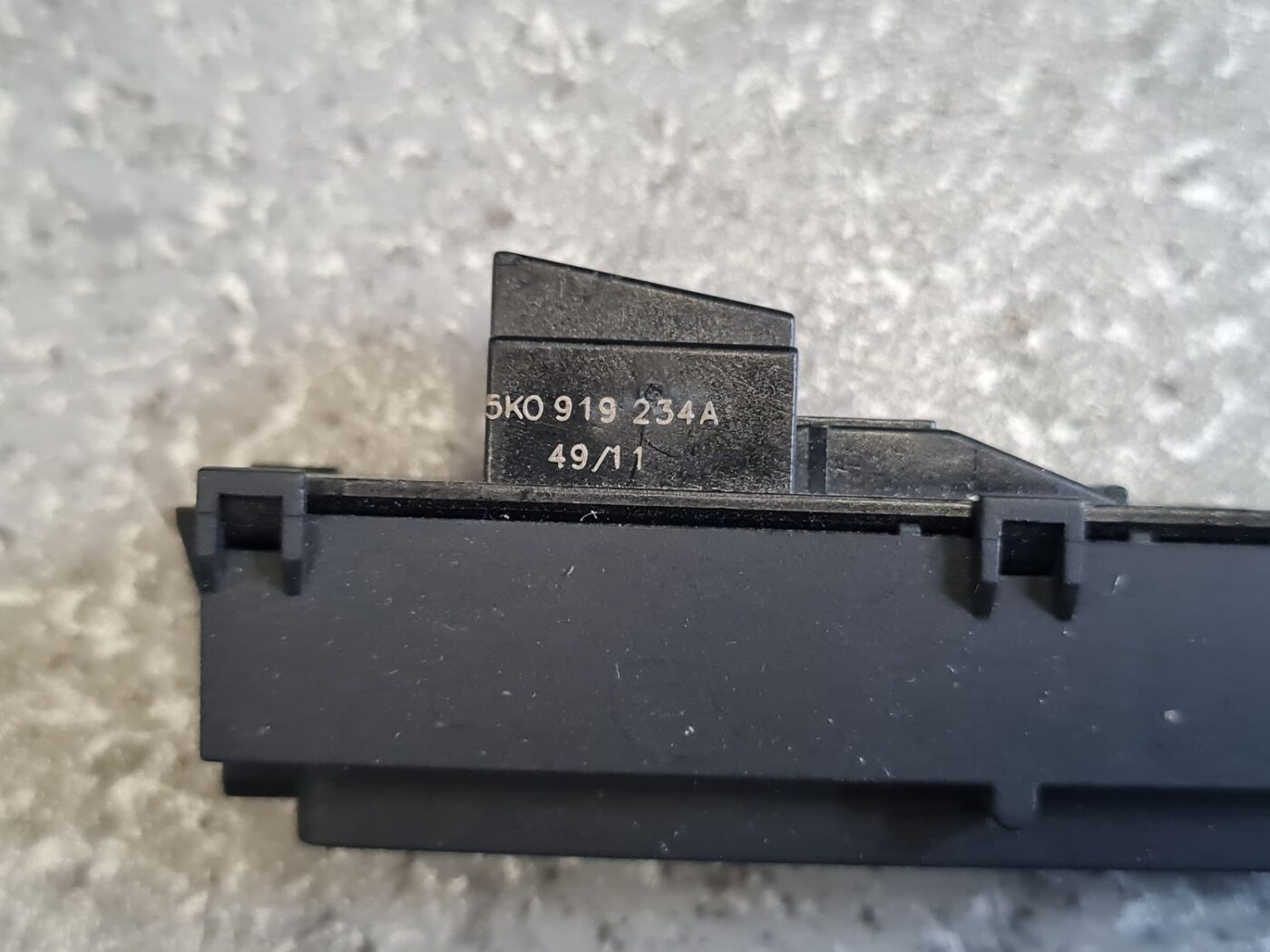 Drošības spilvena indikators priekš VW GOLF VARIANT 2012 5 Drošības spilvena indikators priekš VW GOLF VARIANT 2012