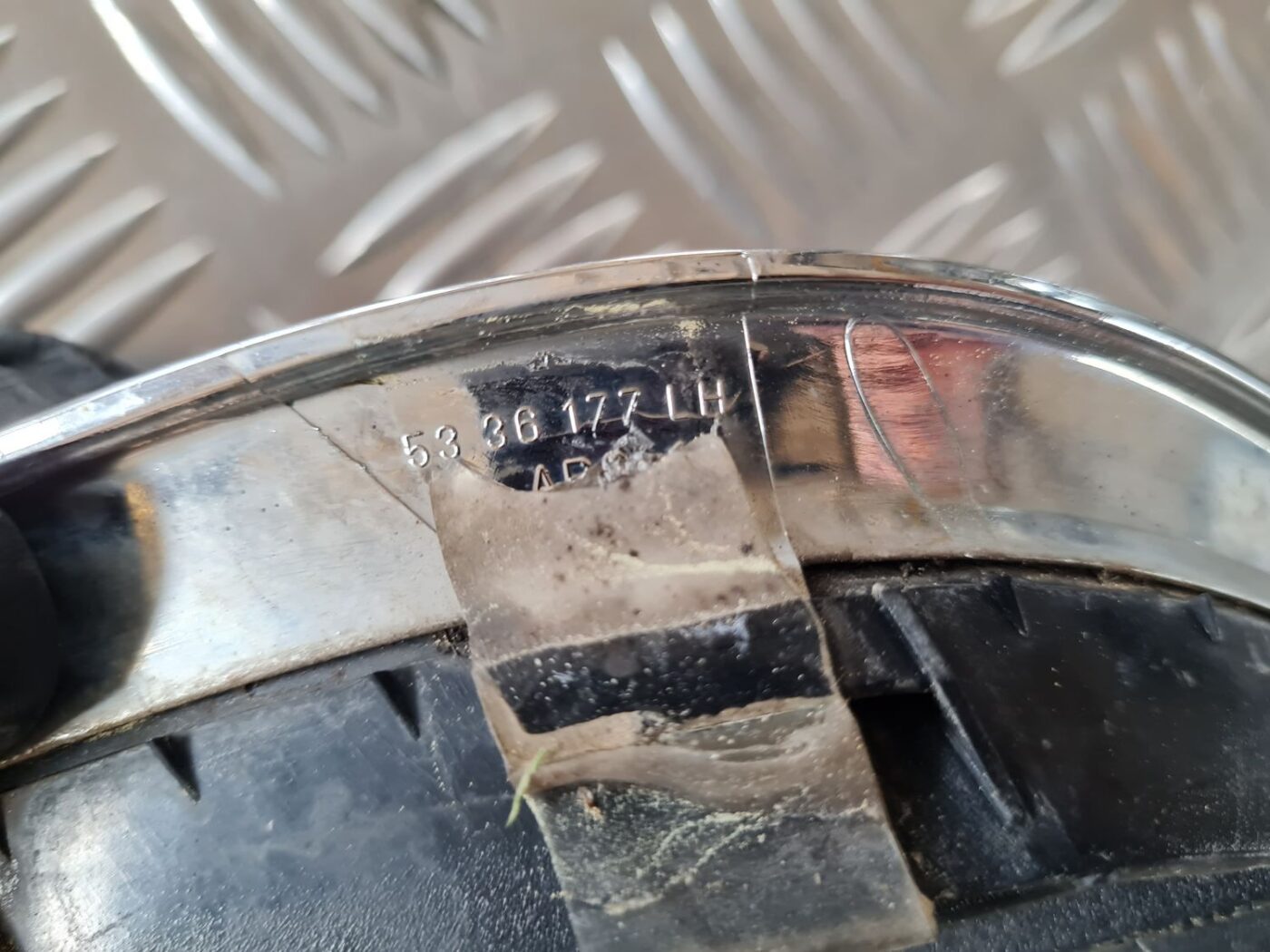 Bufera reste priekš SAAB 9-5 1999 3 Bufera reste priekš SAAB 9-5 1999