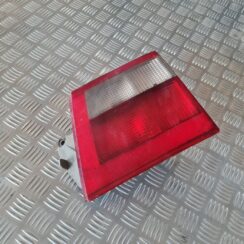 Bagāžnieka vāka labais lukturis priekš SAAB 9-5 1999