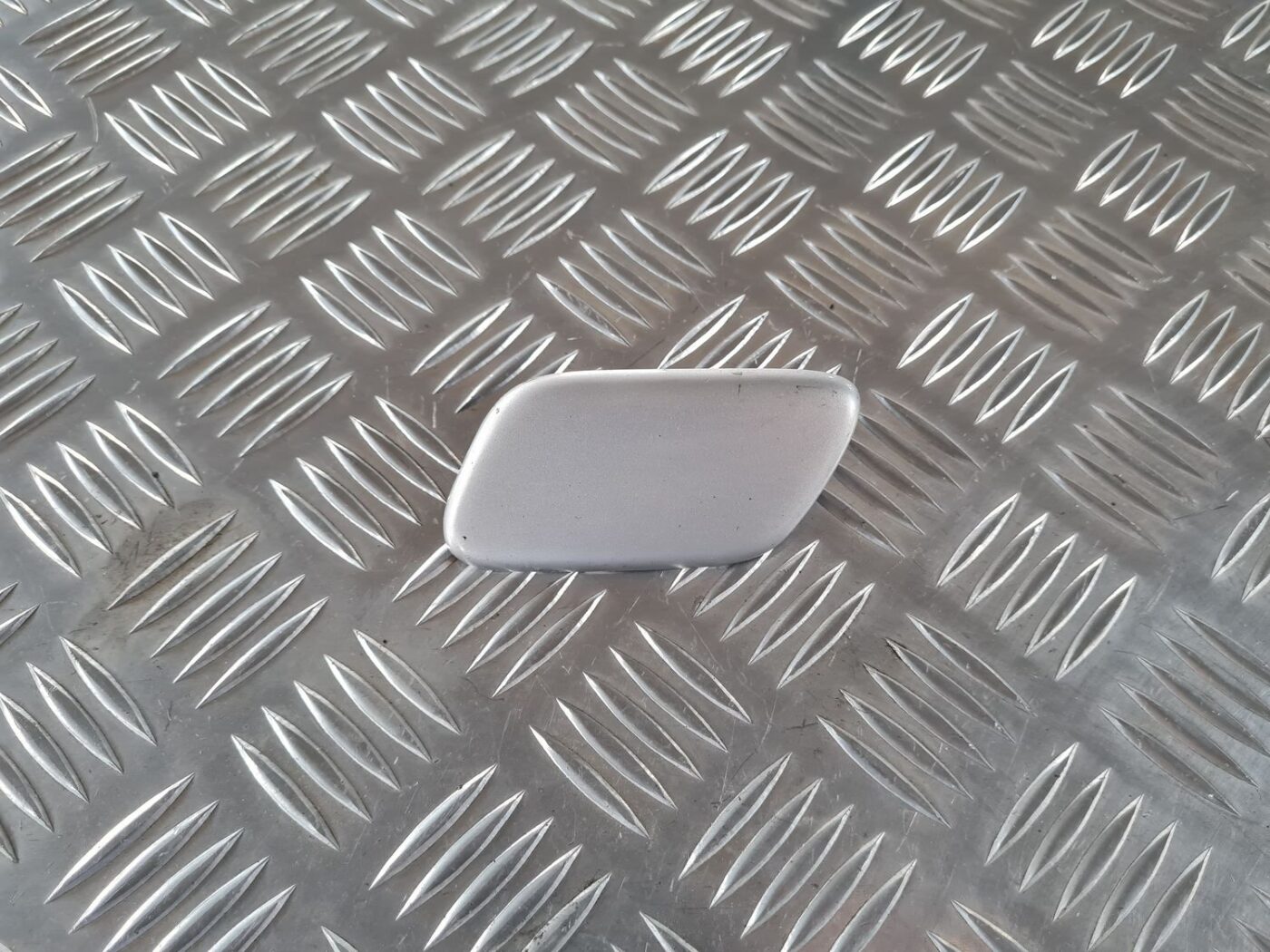 Lukturu mazgātāja sprauslas vāks priekš SAAB 9-5 1999