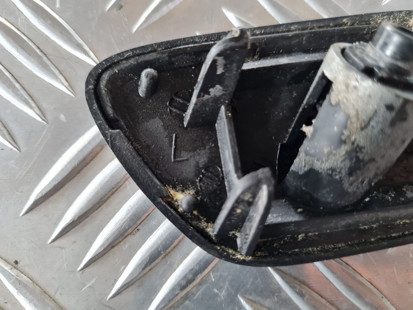 Lukturu mazgātāja sprauslas vāks priekš SAAB 9-5 1999