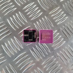 Drošinātāju releja priekš SAAB 9-5 1999