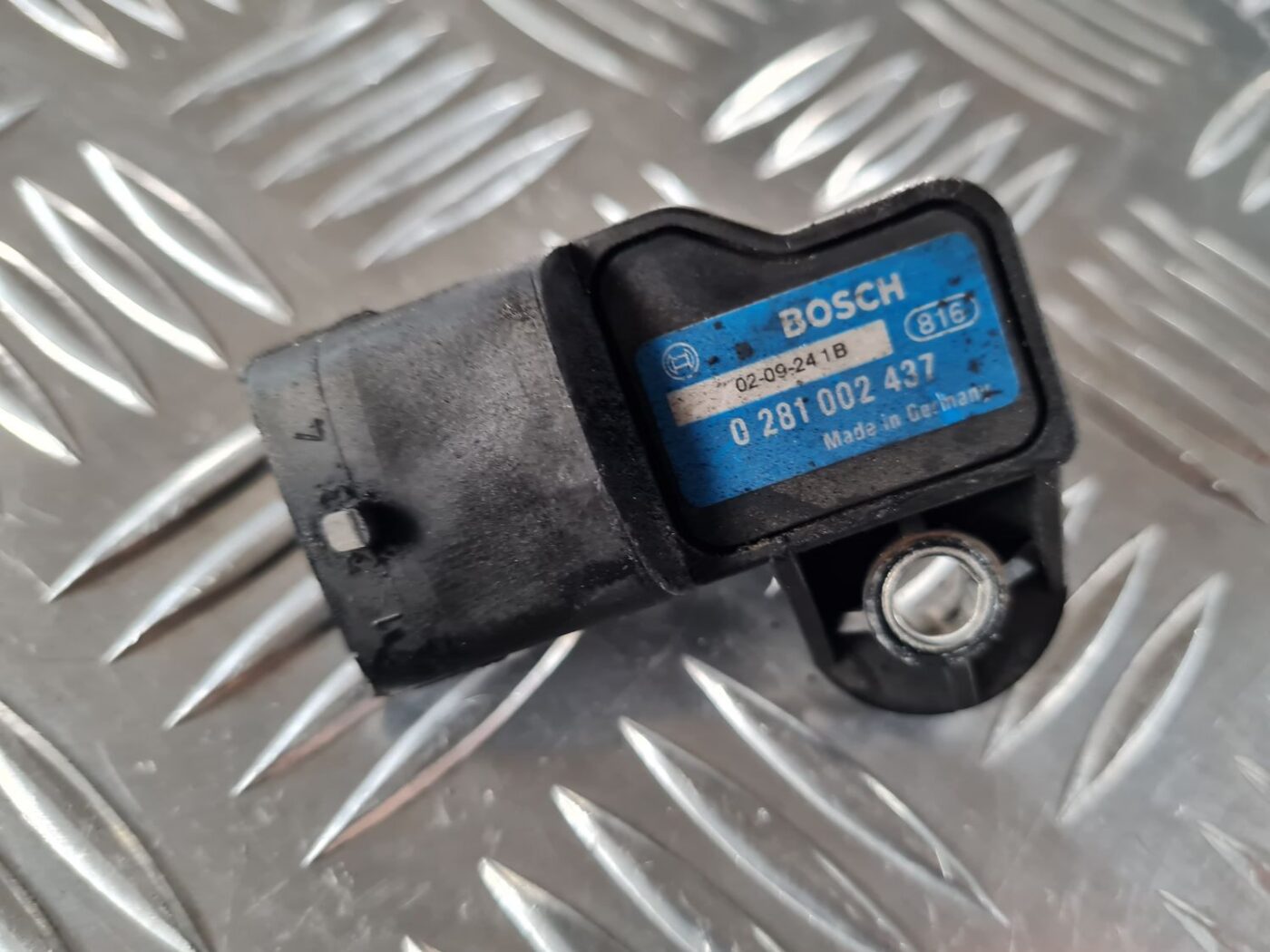 Ieplūdes kolektora spiediena devējs priekš SAAB 9-5 1999 2 Ieplūdes kolektora spiediena devējs priekš SAAB 9-5 1999