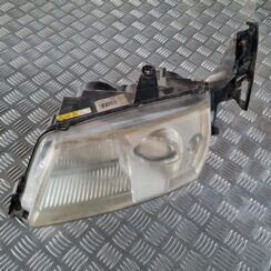 Priekšējais kreisais lukturis priekš SAAB 9-5 1999