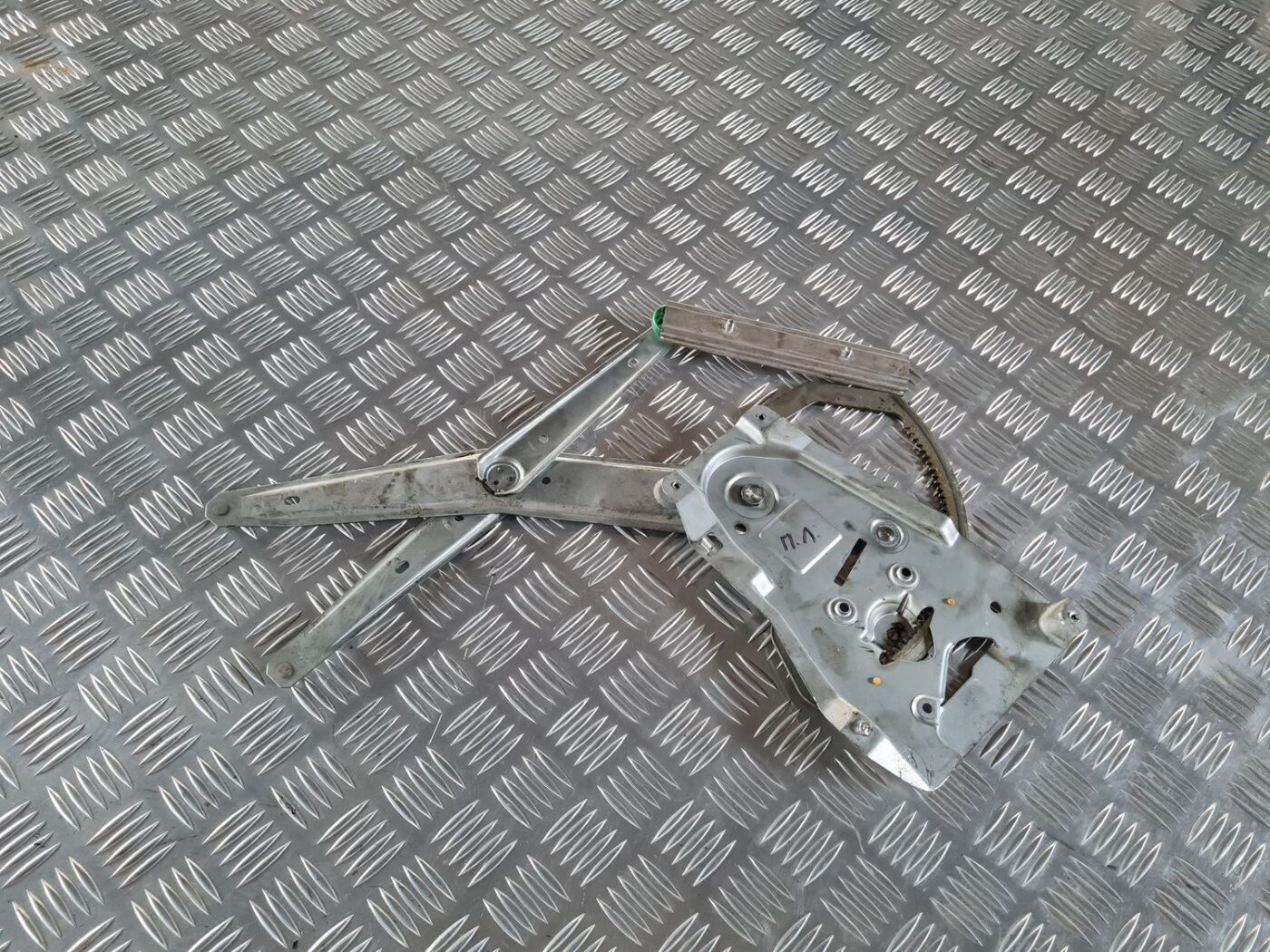 Stikla pacelšanas mehānisms priekšējais labais priekš SAAB 9-5 1999