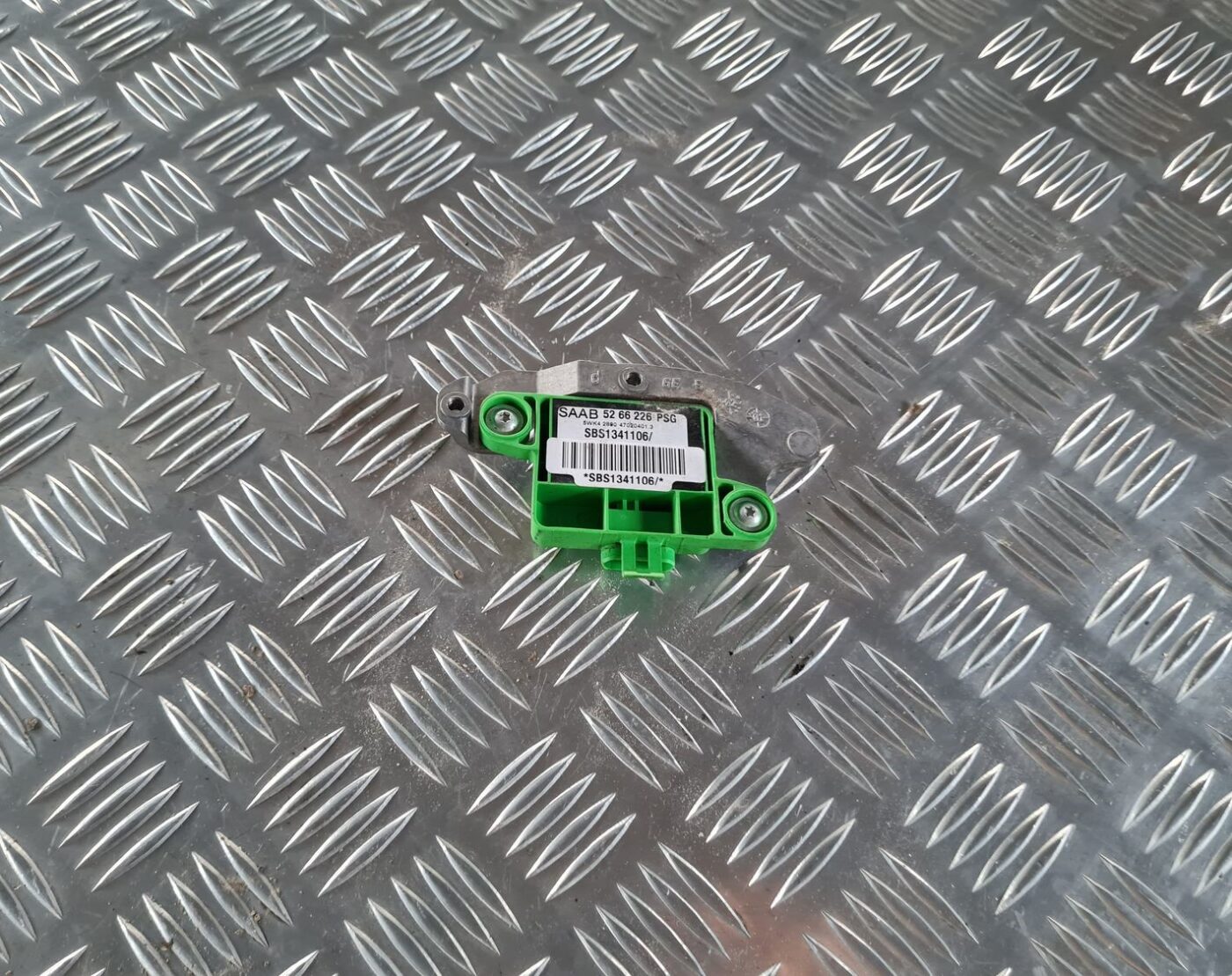 Drošības spilvena trieciensensors priekš SAAB 9-5 1999 1 Drošības spilvena trieciensensors priekš SAAB 9-5 1999