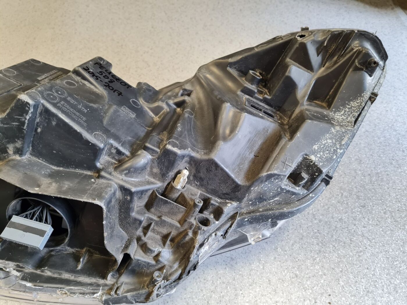 Priekšējais labais lukturis priekš PEUGEOT 508 2015-2017