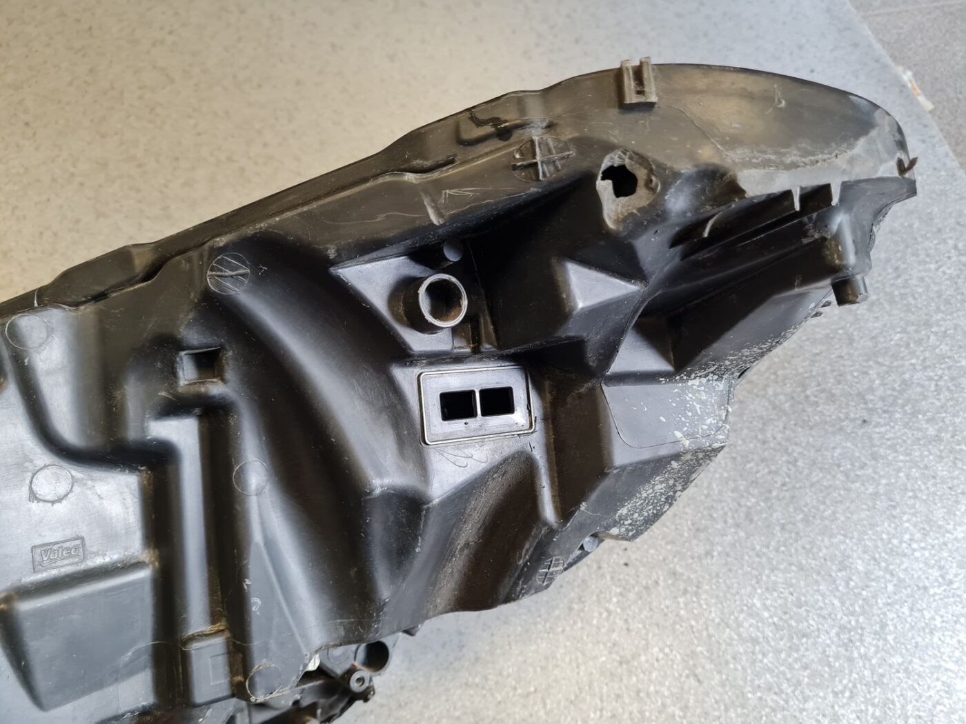 Priekšējais labais lukturis priekš PEUGEOT 508 2015-2017