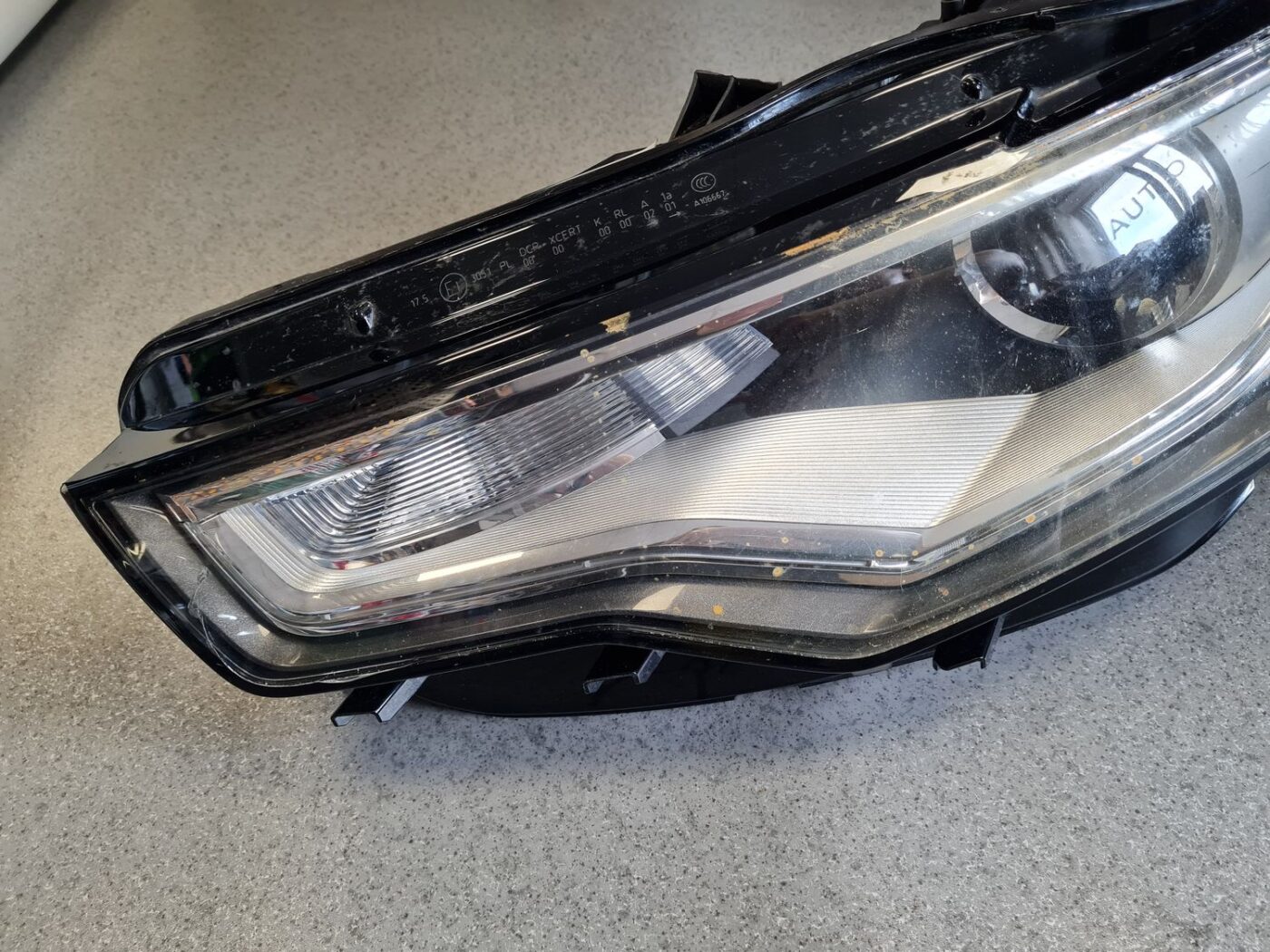 Priekšējais kreisais lukturis priekš AUDI A6 2012-2017 2 Priekšējais kreisais lukturis priekš AUDI A6 2012-2017